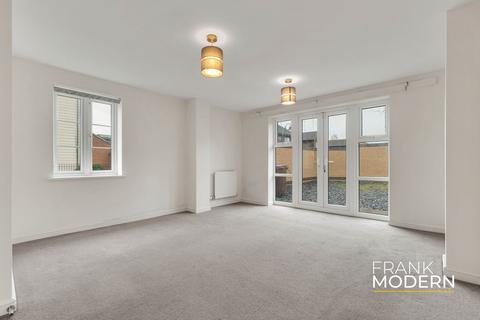 4 bedroom semi-detached house for sale, Kiln Street, Hampton Vale, PE7