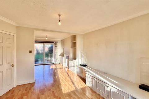 3 bedroom semi-detached house for sale, Durham Avenue, Heston TW5