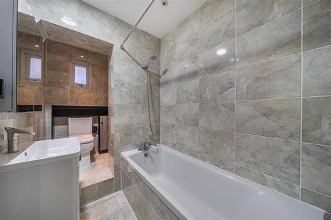 3 bedroom maisonette to rent, Mount Park Road, Harrow HA1
