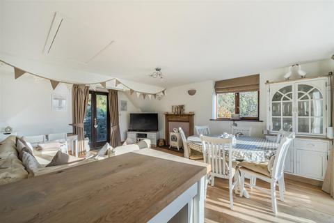3 bedroom detached house for sale, Weare Giffard