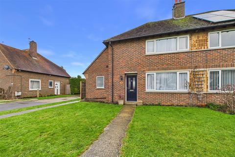 2 bedroom semi-detached house to rent, Critchfield Road, Bosham