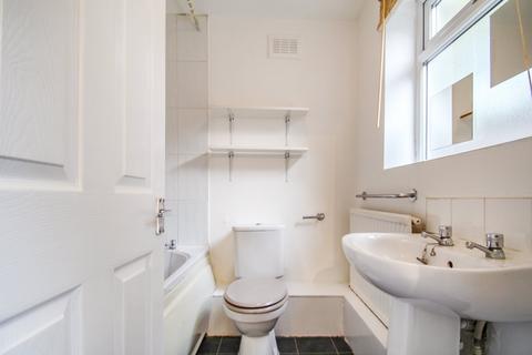 2 bedroom terraced house to rent, Bramcote Street, Nottingham, NG7