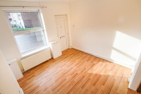 2 bedroom terraced house to rent, Bramcote Street, Nottingham, NG7