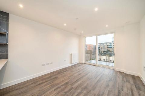 2 bedroom flat to rent, Moorehead Way, LONDON SE3