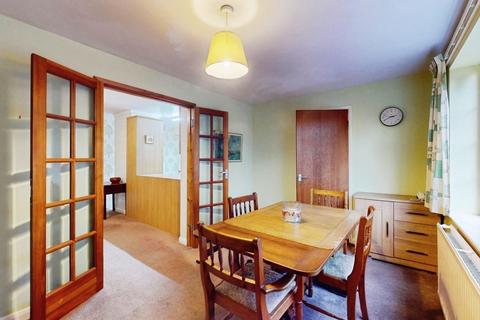 2 bedroom end of terrace house for sale, Cambridge Drive, Otley, LS21