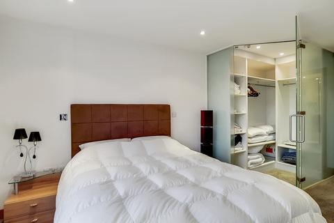 undefined, Page Street, London SW1P