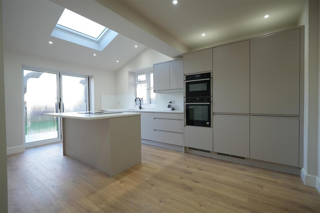 Open Plan Kitchen Dining