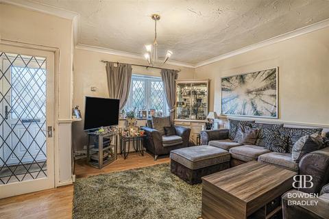 undefined, Colvin Gardens, Fairlop