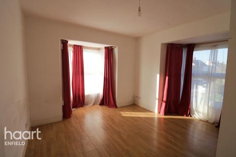 undefined, Walton Road, HODDESDON