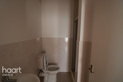 undefined, Walton Road, HODDESDON