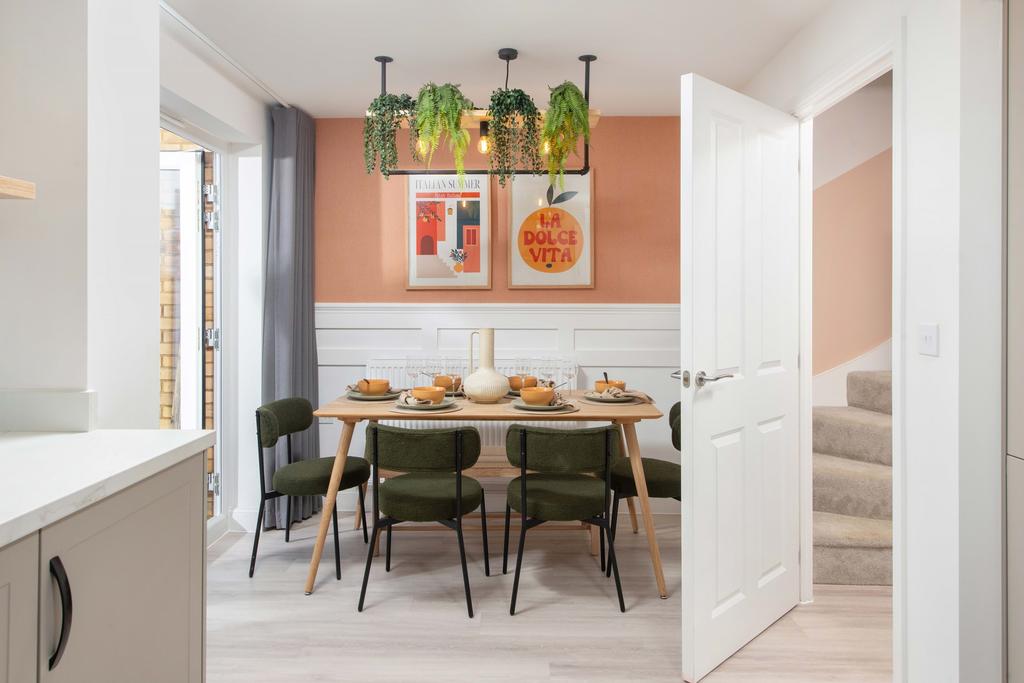 Frampton dining