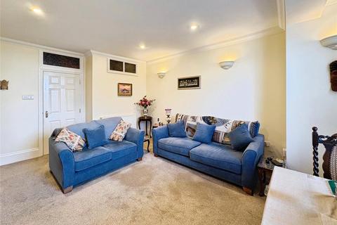 3 bedroom apartment for sale, Millfield Avenue, East Cowes, Isle of Wight