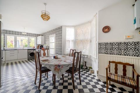 4 bedroom terraced house for sale, Arodene Road, London, SW2