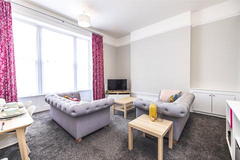 undefined, Union Street, Aberdeen, AB11