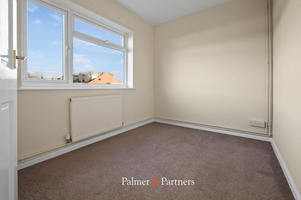 2nd Bedroom