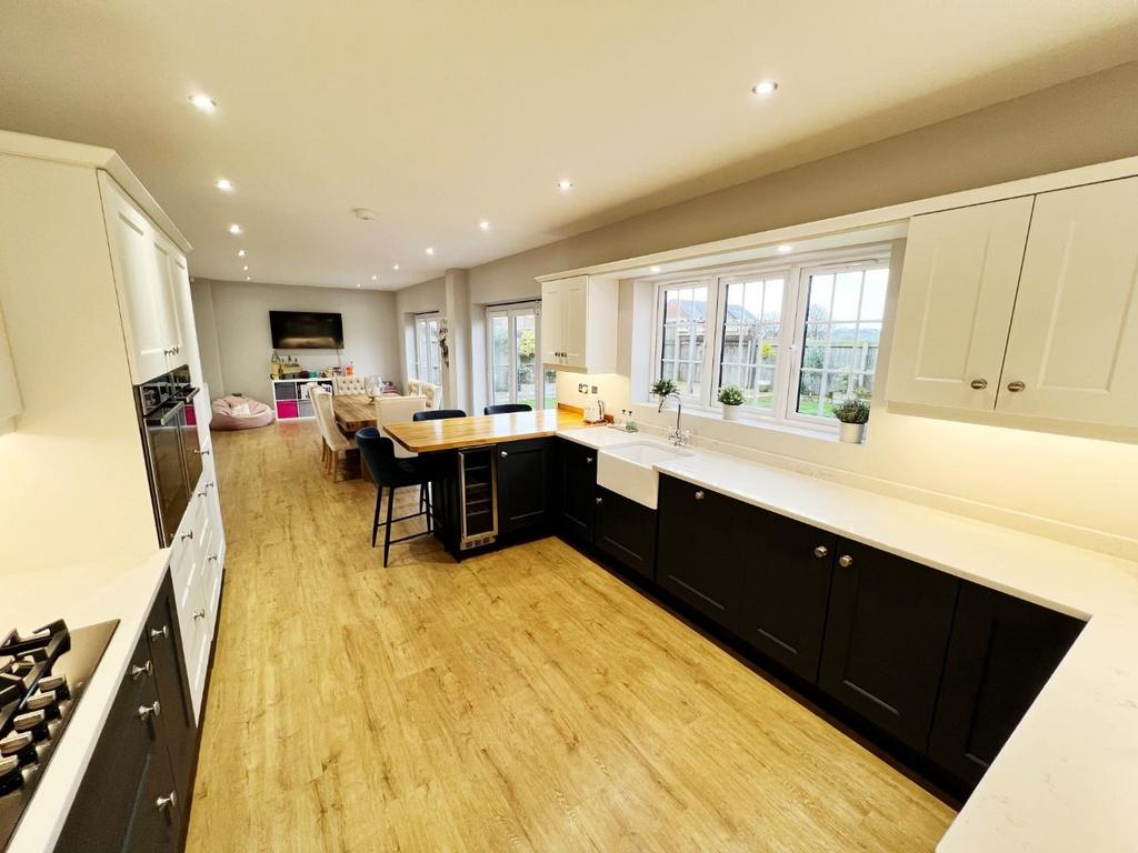 Kitchen/Diner/Family Room