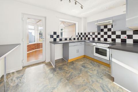 2 bedroom semi-detached house for sale, Braydeston Drive, Blofield, Norwich