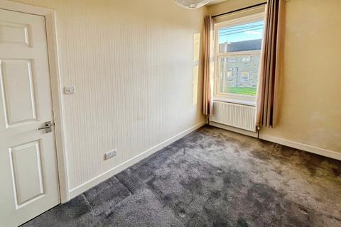 2 bedroom terraced house to rent, Fairbank, West Yorkshire BD18