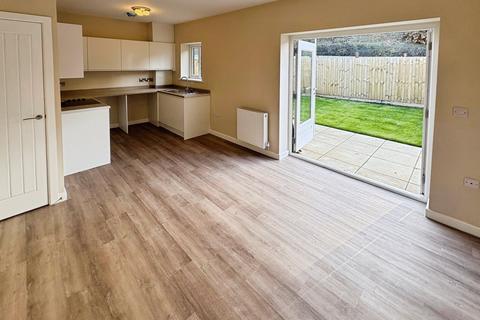 2 bedroom bungalow to rent, Paddock Fields, Huddersfield HD4