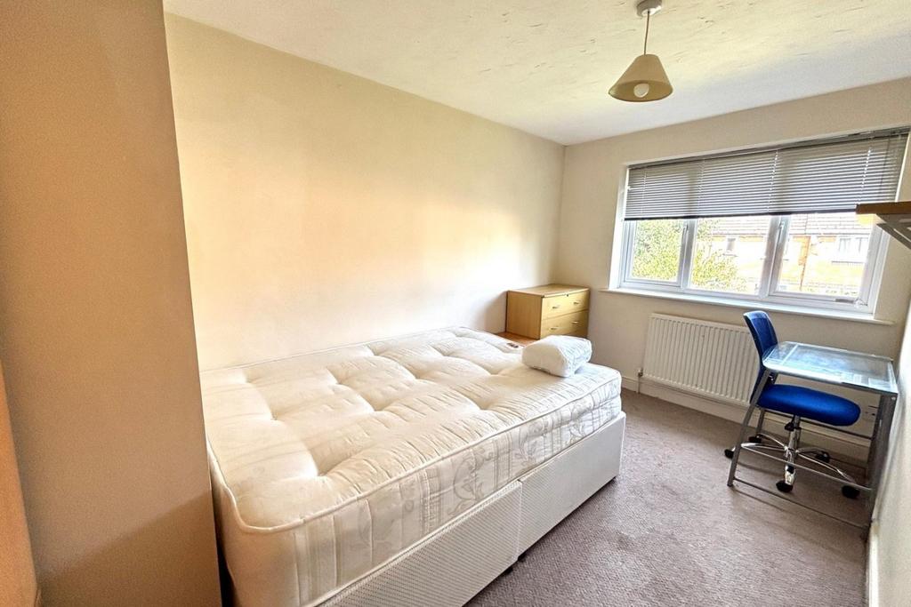 Bed 4