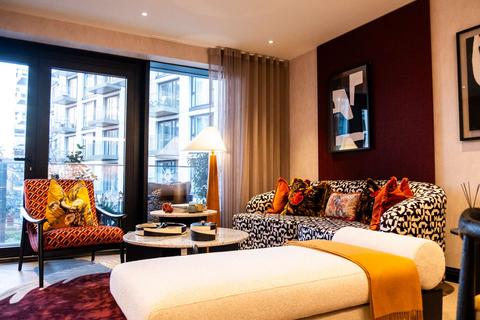 undefined, Greater London (Region) E1W 2AA London, GBR