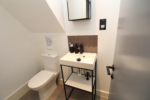 1 bedroom in a house share to rent, Broadway, Bexleyheath DA6