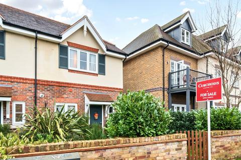 2 bedroom end of terrace house for sale, Old Halliford Place, Shepperton, TW17