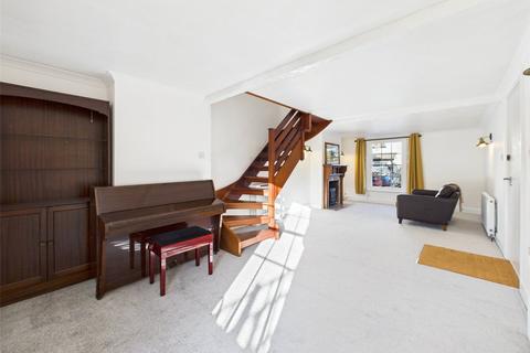 2 bedroom semi-detached house to rent, Park Road, Hampton Wick
