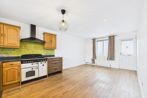 1 bedroom semi-detached bungalow to rent, St Thomas Road, Launceston, PL15