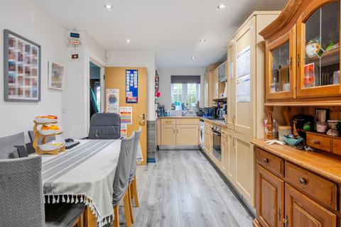 3 bedroom terraced house for sale, Langley Avenue, Worcester Park KT4