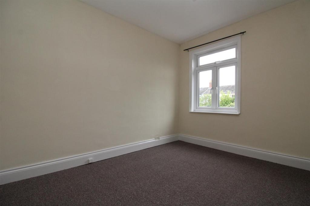 Bedroom 2.JPG