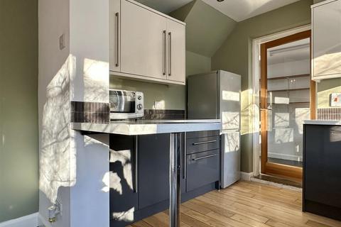 3 bedroom semi-detached house to rent, Totley Brook Road, Dore