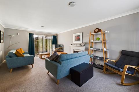 4 bedroom detached house for sale, Earnshaw Way, Whitley Bay