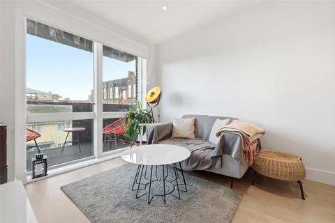 1 bedroom apartment for sale, Aston Street, London E14