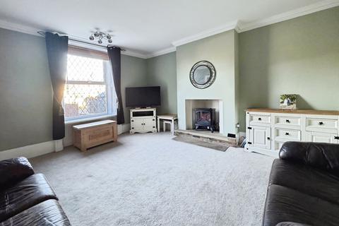 3 bedroom house for sale, Snelsins Lane, Cleckheaton, BD19
