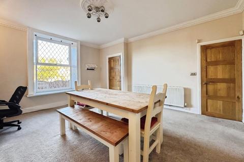 3 bedroom house for sale, Snelsins Lane, Cleckheaton, BD19