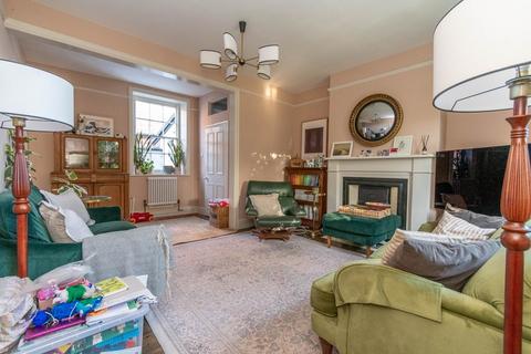 3 bedroom character property for sale, The Buttlands, Wells-next-the-Sea, NR23