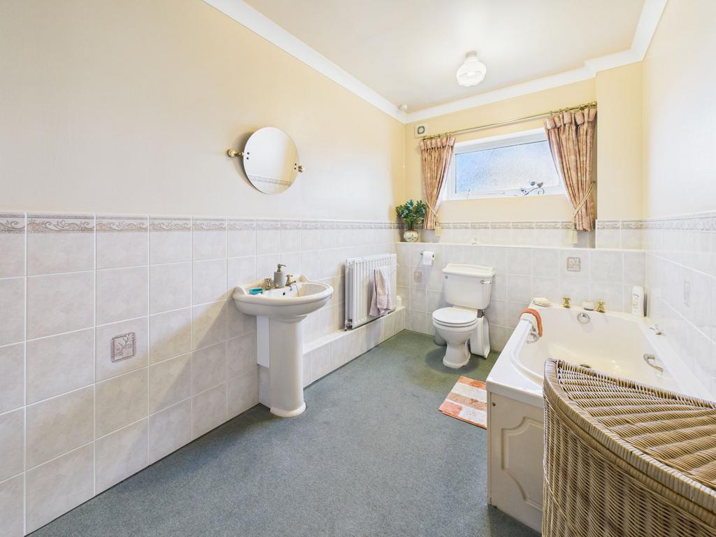 Ground Floor Bathroom