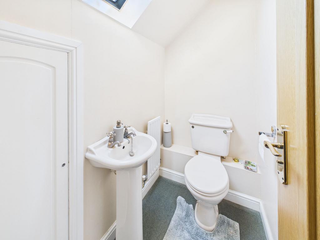 First Floor Wc