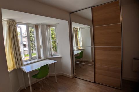 3 bedroom flat to rent, A, Mitford Road, Manchester M14