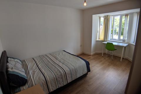 3 bedroom flat to rent, A, Mitford Road, Manchester M14