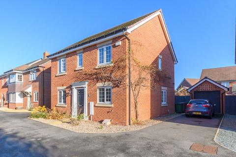 4 bedroom detached house for sale, Birch Grove, Evesham WR11
