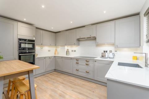 4 bedroom detached house for sale, Birch Grove, Evesham WR11