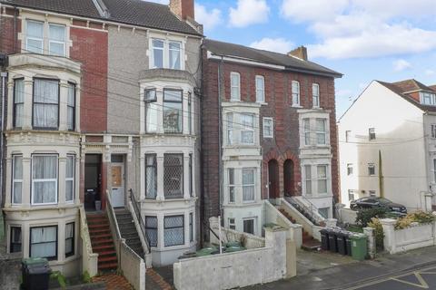 1 bedroom flat to rent, AVAILABLE WITH NO DEPOSIT Cottage Grove Southsea PO5