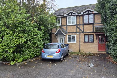 4 bedroom end of terrace house for sale, Magpie Close, Colindale