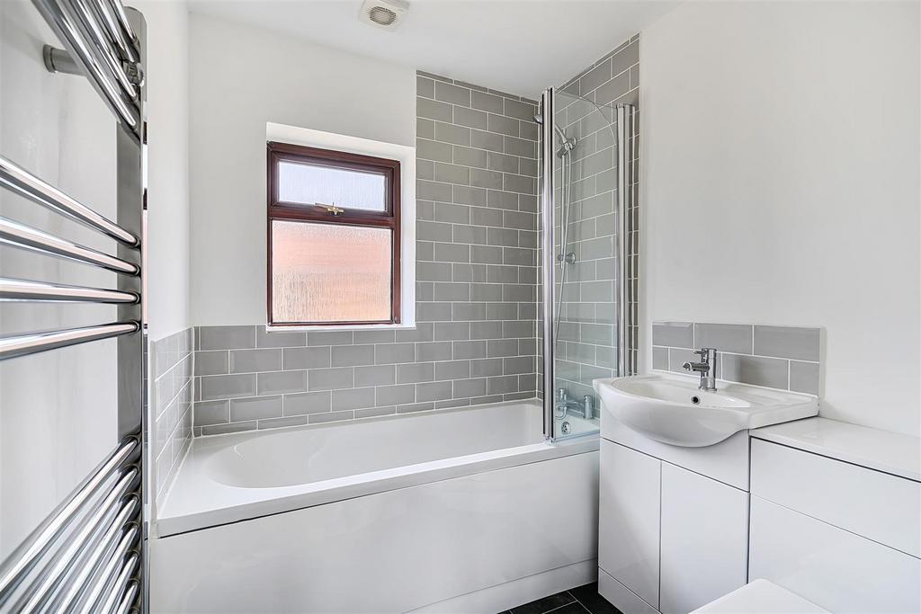 En Suite Bathroom