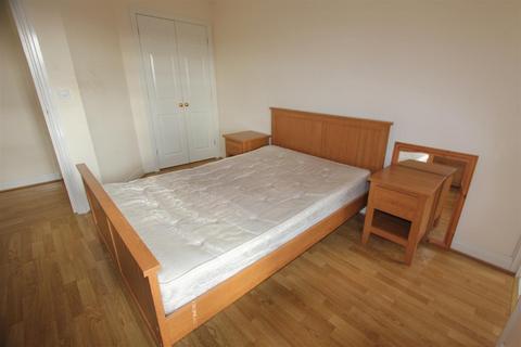 undefined, Thornbury Close, Mill Hill, London