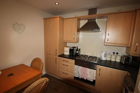 2 bedroom house to rent, Caer Castell Place, Rumney, CF3