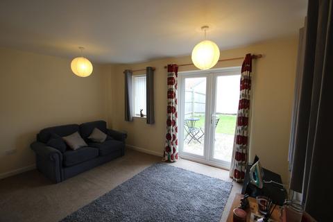 2 bedroom house to rent, Caer Castell Place, Rumney, CF3