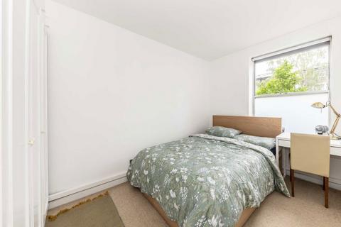 2 bedroom flat to rent, Abbey Road, London NW8